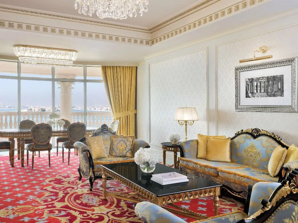 SUITE Presidential Room, Raffles The Palm Dubai, Dubai