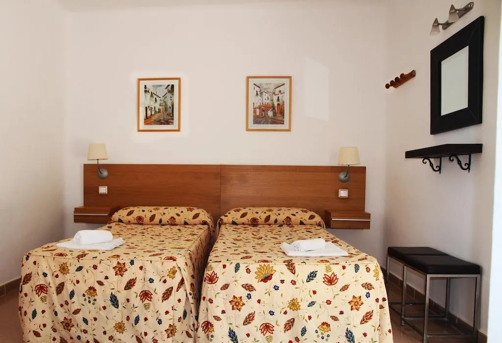 Room, Bungalows Es Pins, Ibiza