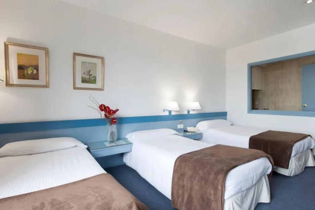 STUDIO CAPACITY 3 Room, Espahotel Plaza de España, Madrid