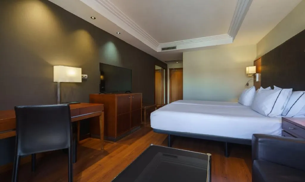 JUNIOR SUITE CAPACITY 3 Room, Exe Almeria Centro, Costa Almeria