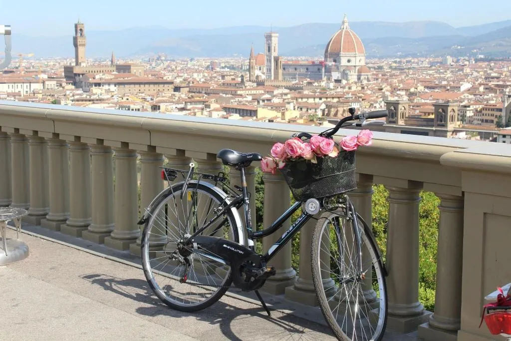 Sports and Entertainment, Villa Cora, Florence
