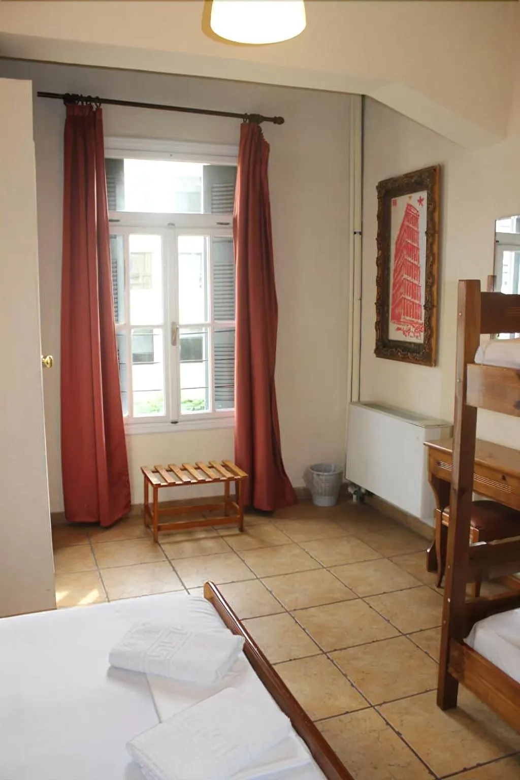Room, Fivos, Athens