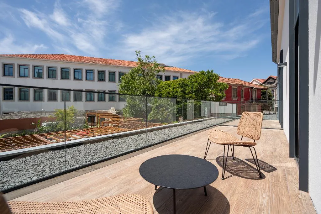 SUITE CAPACITY 1 Room, The Editory Garden Baixa Porto Hotel, Porto