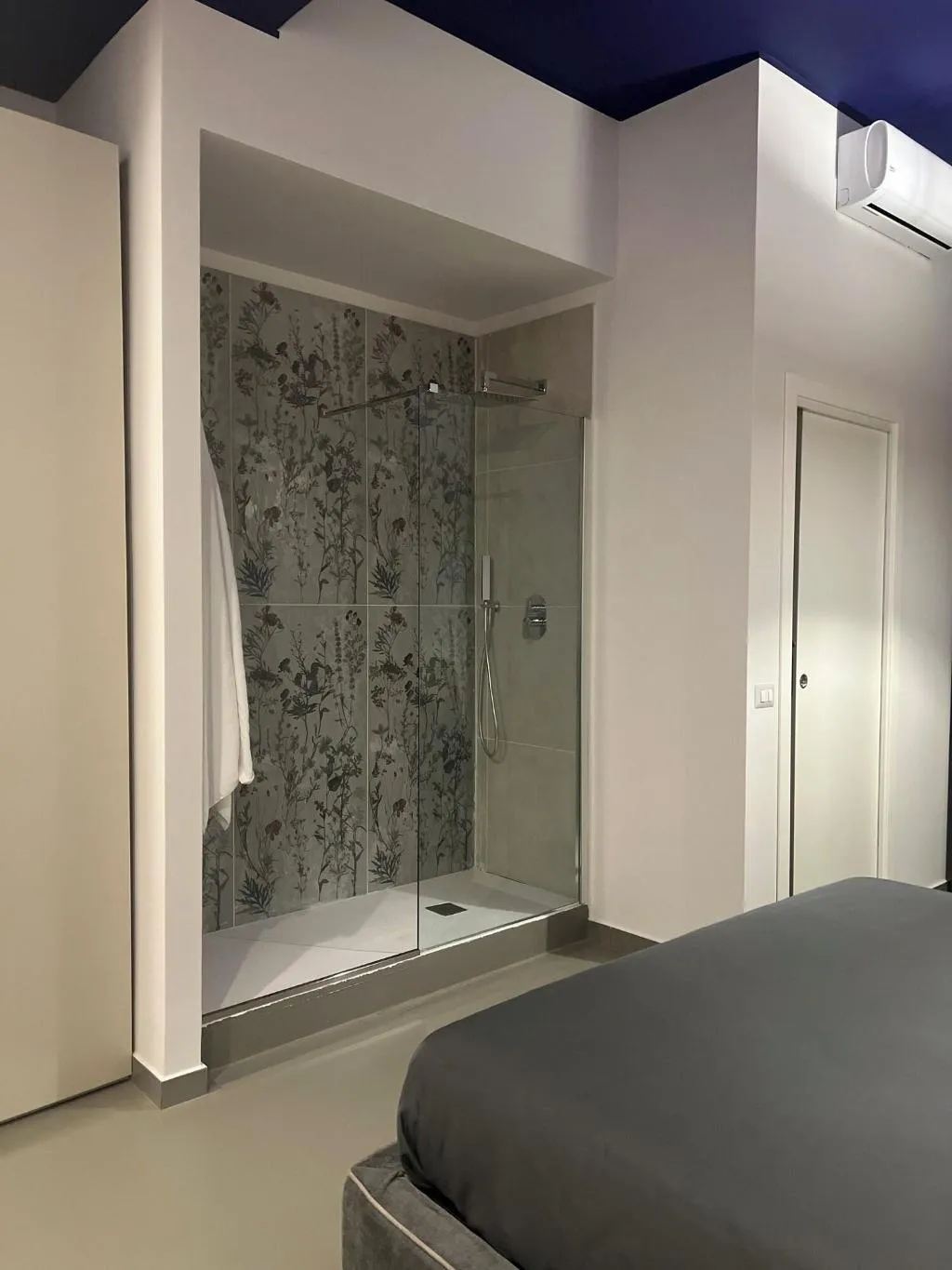 Room, Ghe Kalè Resort, Naples