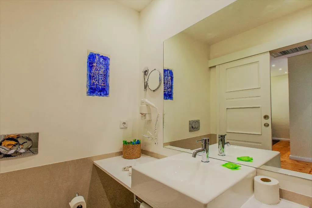 APARTMENT TWO BEDROOMS Room, Casas do Porto - Ribeira Apartments, Porto