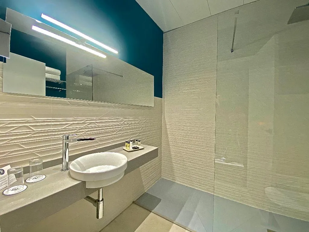 DOUBLE STANDARD Room, Soho Boutique Sevilla, Seville