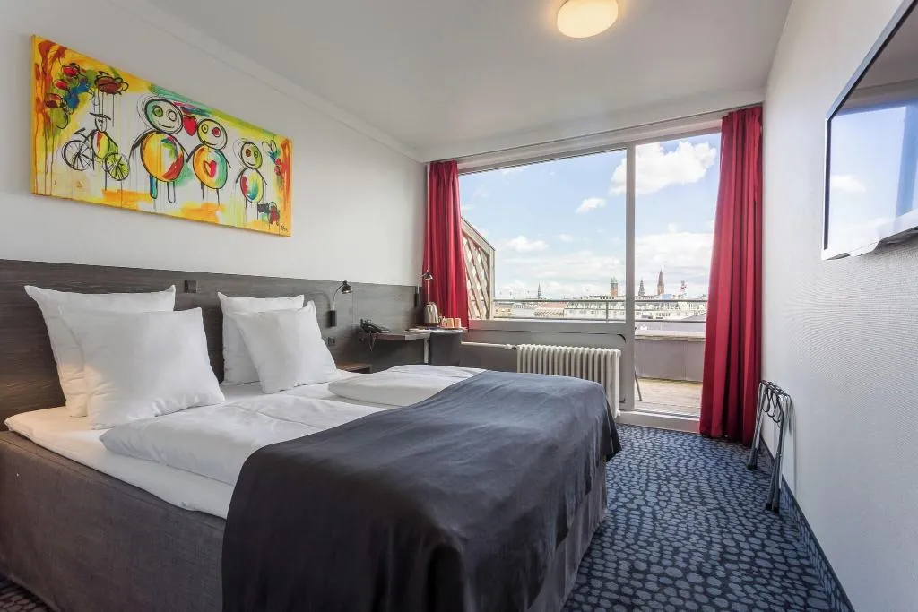 DOUBLE QUEEN SIZE BED Room, Mercur Copenhagen Hotel, Copenhagen