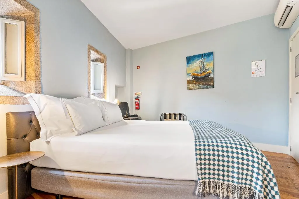 DOUBLE ONE BEDROOM ONE BATHROOM Room, Casa Dos Lóios By Shiadu, Porto