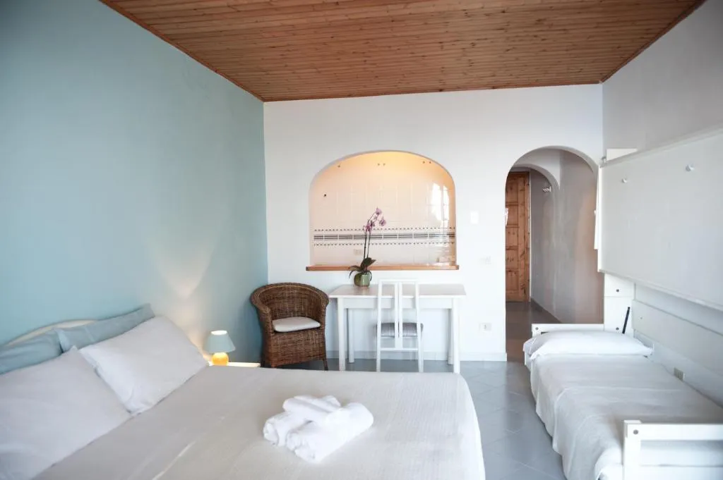 QUADRUPLE STANDARD Room, Paradise Relais Villa Jantò, Naples