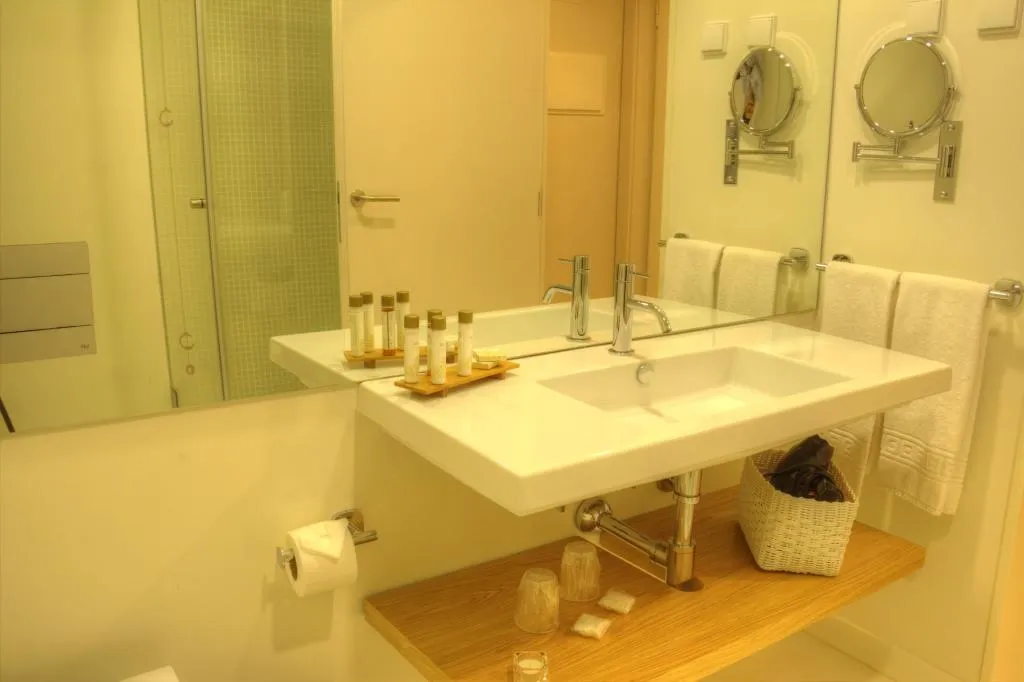Room, Burgus Tribute & Design Hotel, Porto