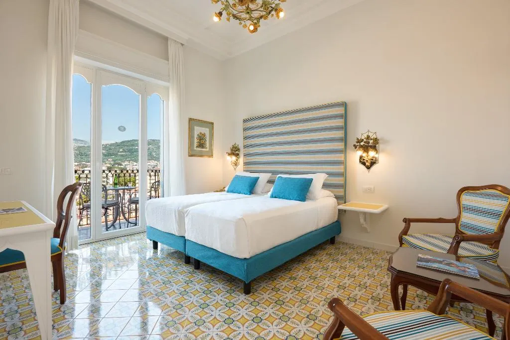 DOUBLE SUPERIOR Room, Grand Hotel Capodimonte, Naples