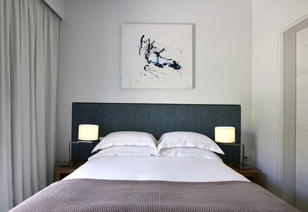 Room, Scale Suites, Athens