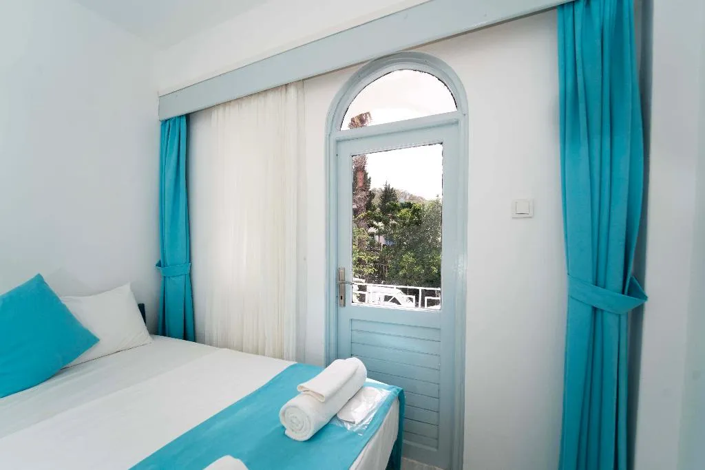 TRIPLE DELUXE WITH BALCONY Room, Kemer Royal Beach Hotel, Antalya