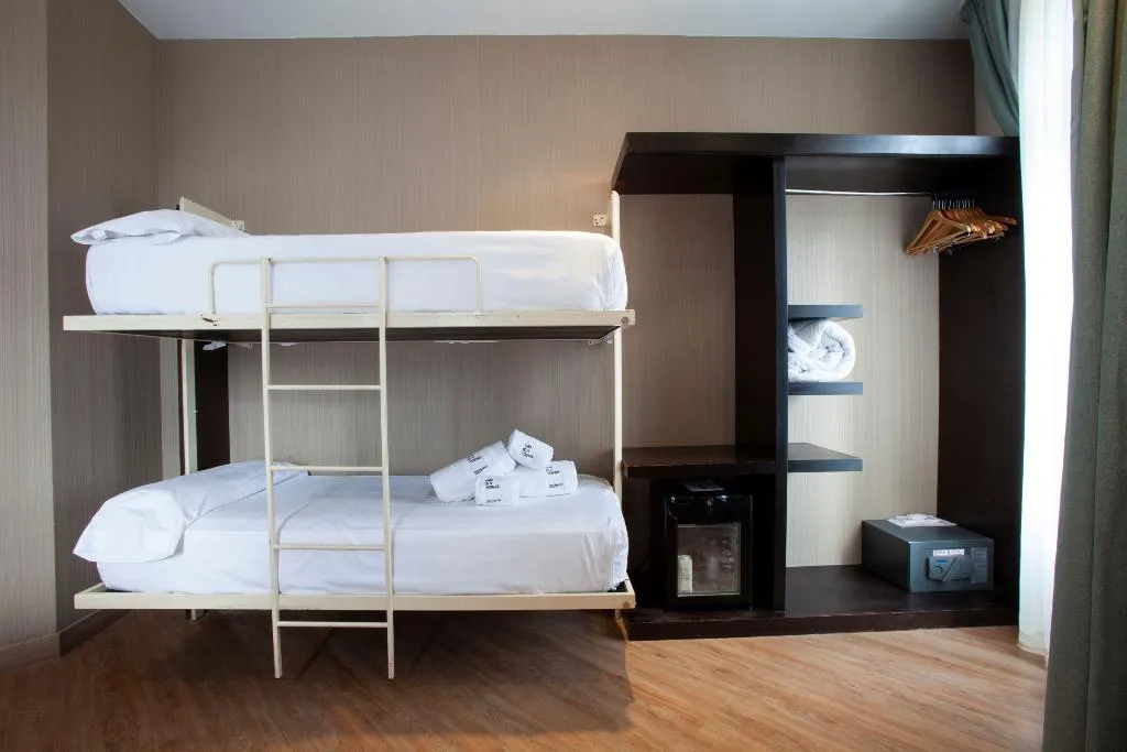 QUADRUPLE STANDARD Room, Petit Palace Ruzafa, Valencia