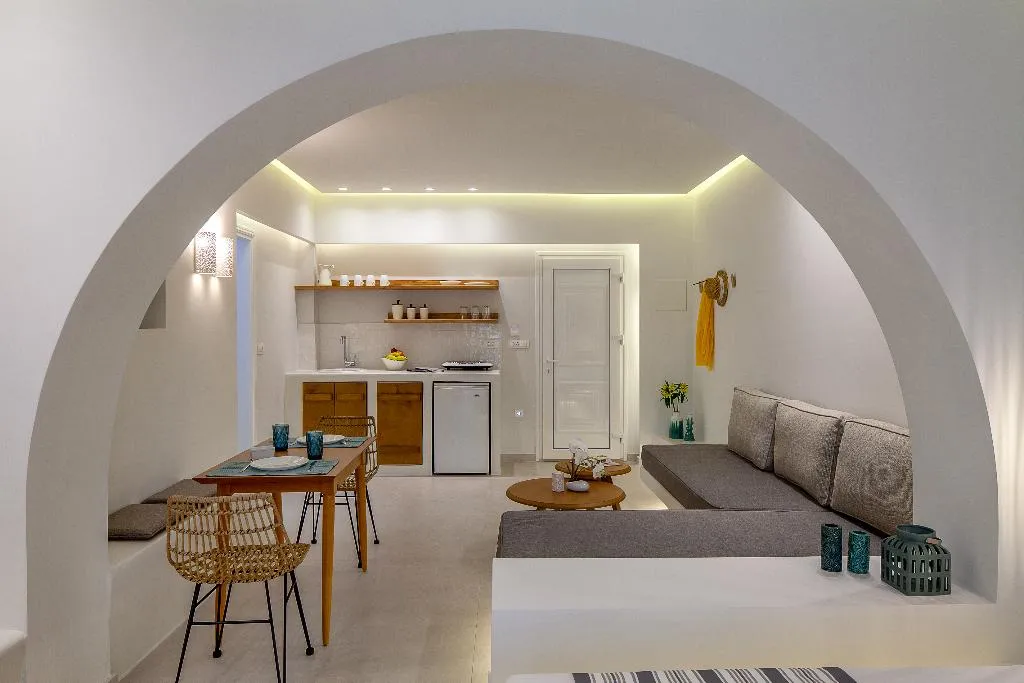 STUDIO CAPACITY 2 Room, Margarenia, Santorini