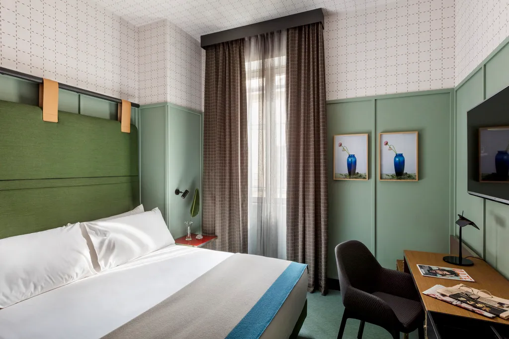 JUNIOR SUITE STANDARD Room, Room Mate Collection Giulia, Milan, Milan