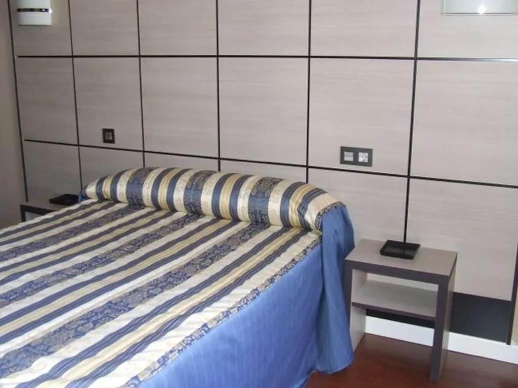 Room, Hostal Larios, Costa Del Sol