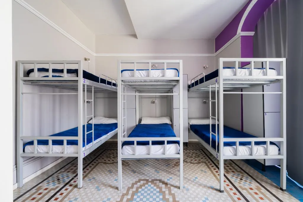 Bed in dormitory CAPACITY 8 WITH SHARED BATHROOM Room, Purple Nest, Valencia