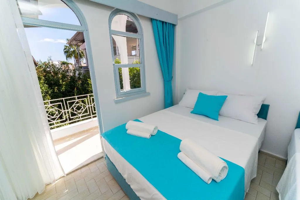 TRIPLE DELUXE WITH BALCONY Room, Kemer Royal Beach Hotel, Antalya