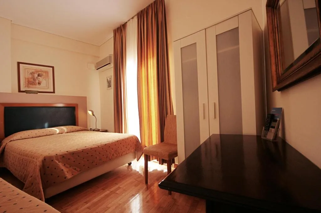 TRIPLE STANDARD Room, Adams, Athens