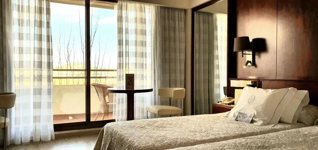 DOUBLE SINGLE USE SUPERIOR Room, Royal Plaza, Ibiza