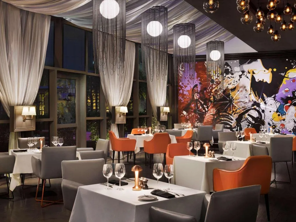 Restaurant, Movenpick Hotel Jumeirah Beach, Dubai