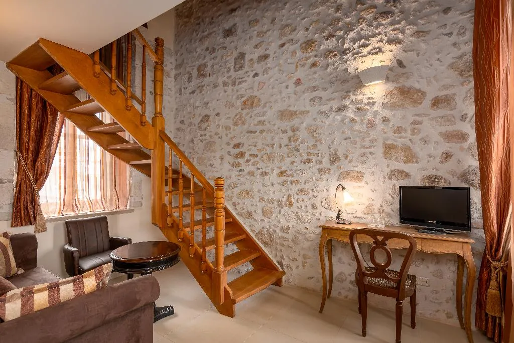 JUNIOR SUITE WITH VIEWS Room, Palazzino Di Corina, Crete