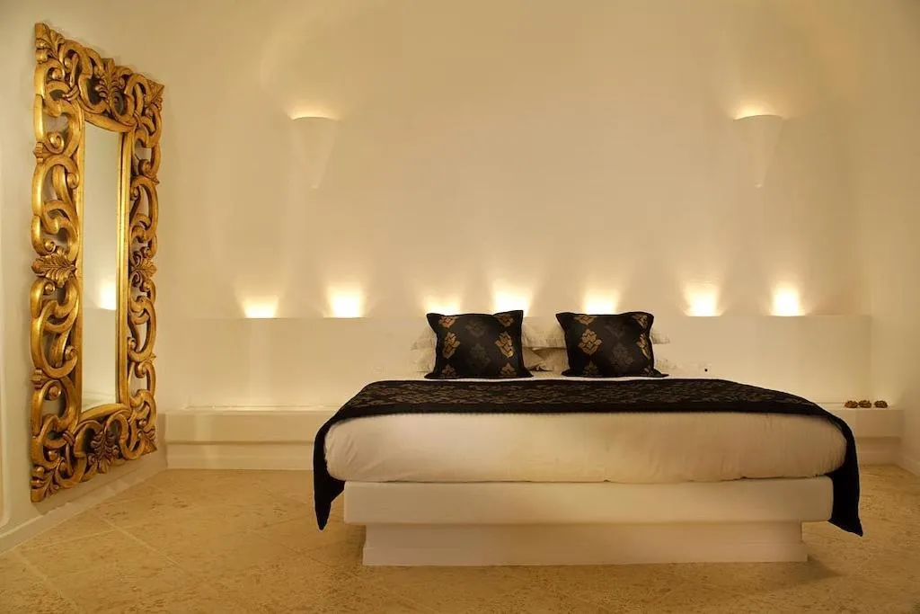 SUITE STANDARD Room, Above Blue Suites, Santorini