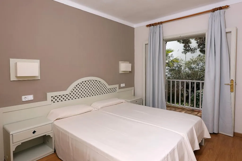 APARTMENT TWO BEDROOMS Room, Hotel Club Es Talaial, Majorca