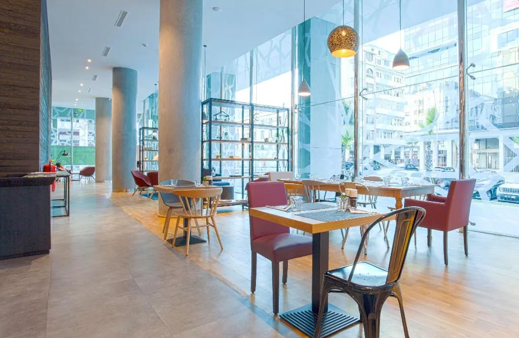 Restaurant, Campanile Casablanca Centre Ville, Casablanca