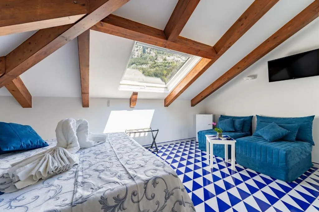 DOUBLE SEA VIEW WITH TERRACE Room, Hotel Villa Annalara, Naples