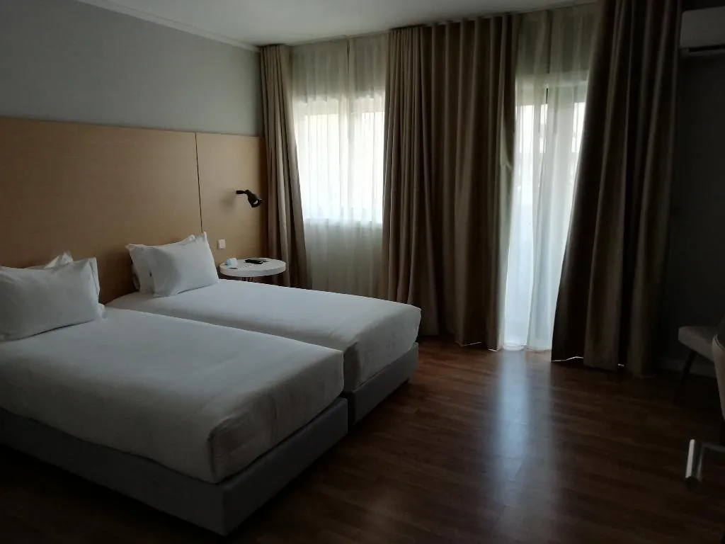 Double or Twin CONNECTING ROOM Room, ClipHotel Gaia Porto, Porto
