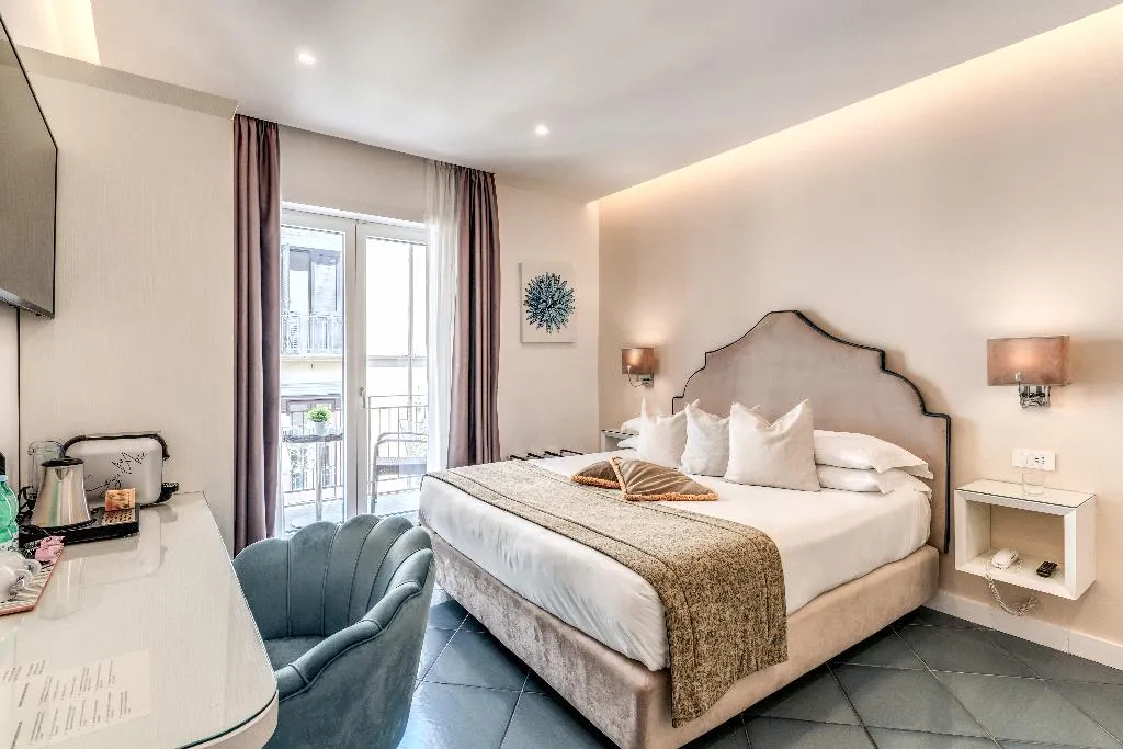 JUNIOR SUITE CLASSIC Room, Sorrento City, Naples