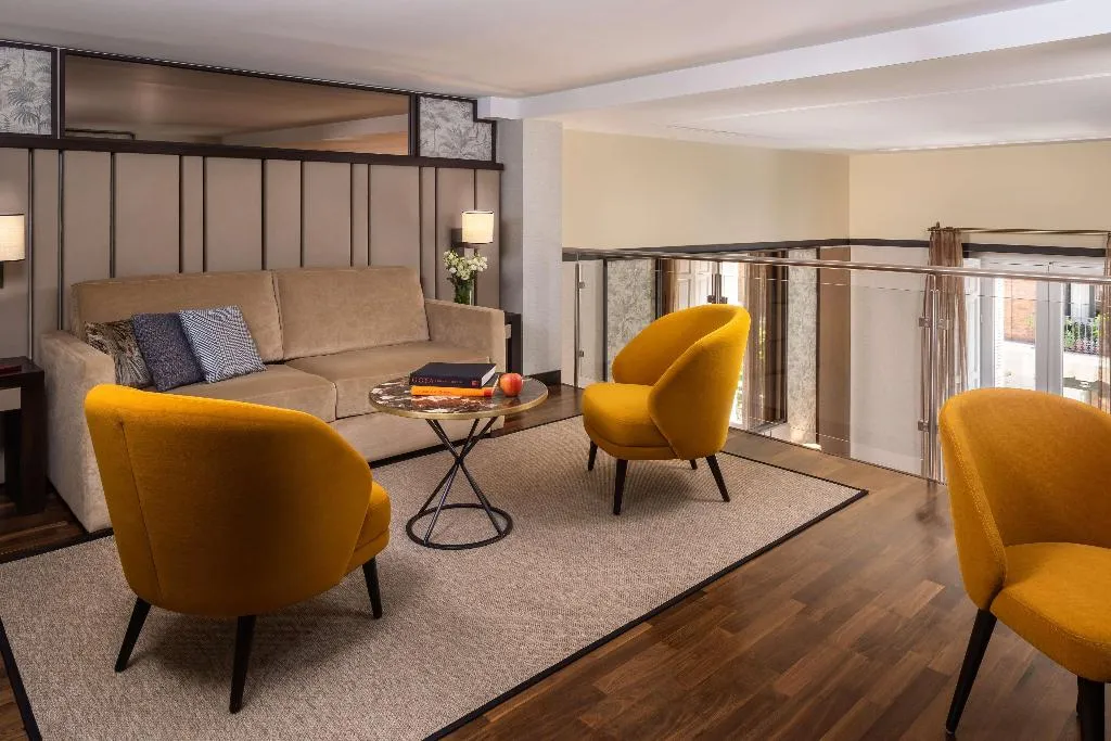 Room, NH Collection Madrid Palacio de Tepa, Madrid