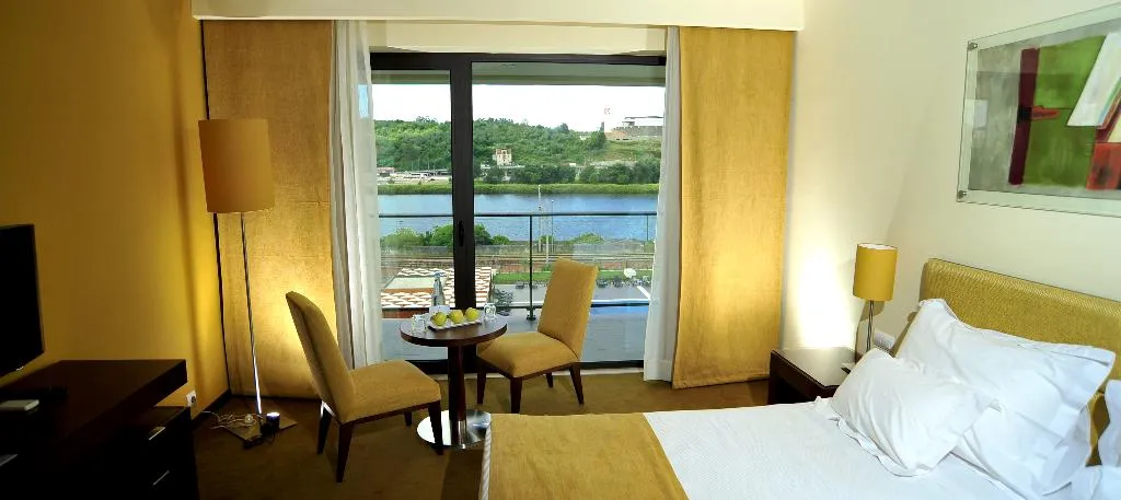 TWIN CAPACITY 3 Room, Vila Gale Coimbra, Madeira