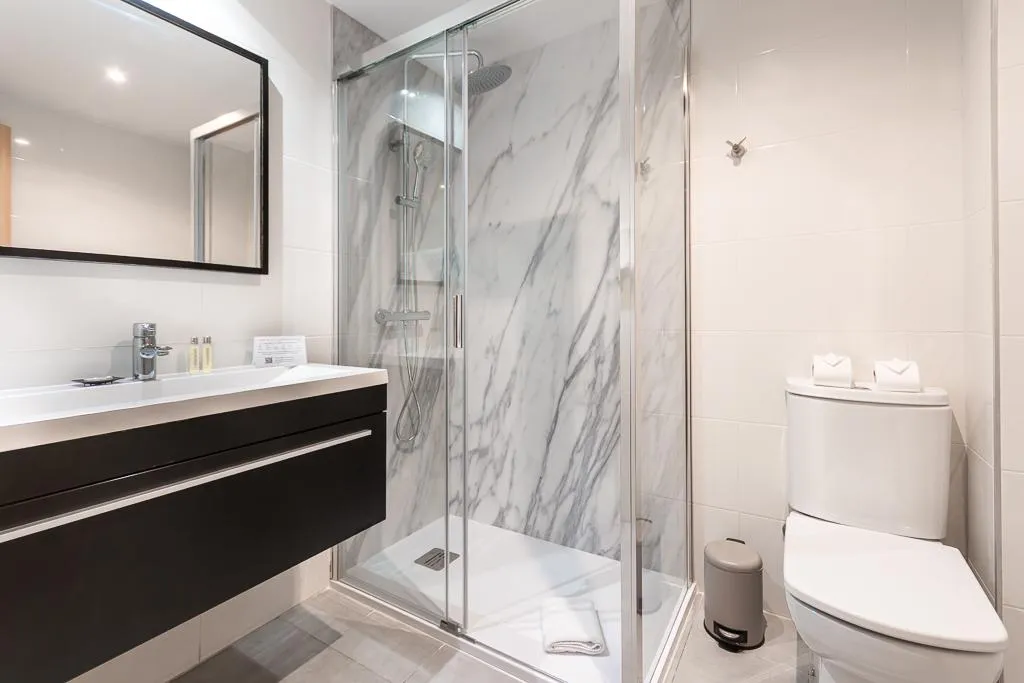 APARTMENT FOUR BEDROOMS Room, Sensation Authentic Gracia, Barcelona