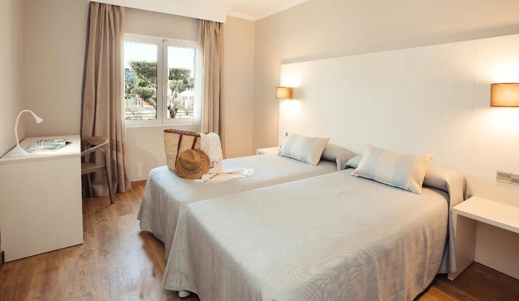 Room, Minura Cala Galdana & Apartamentos d´Aljandar, Menorca