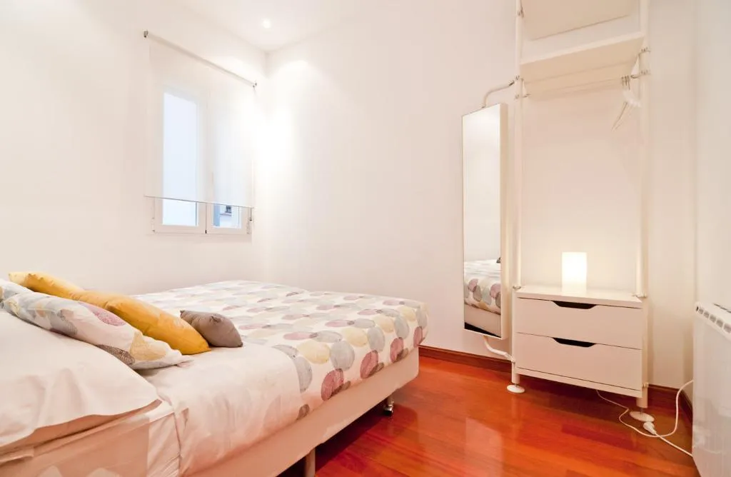 APARTMENT TWO BEDROOMS Room, Smartr Madrid Atocha, Madrid