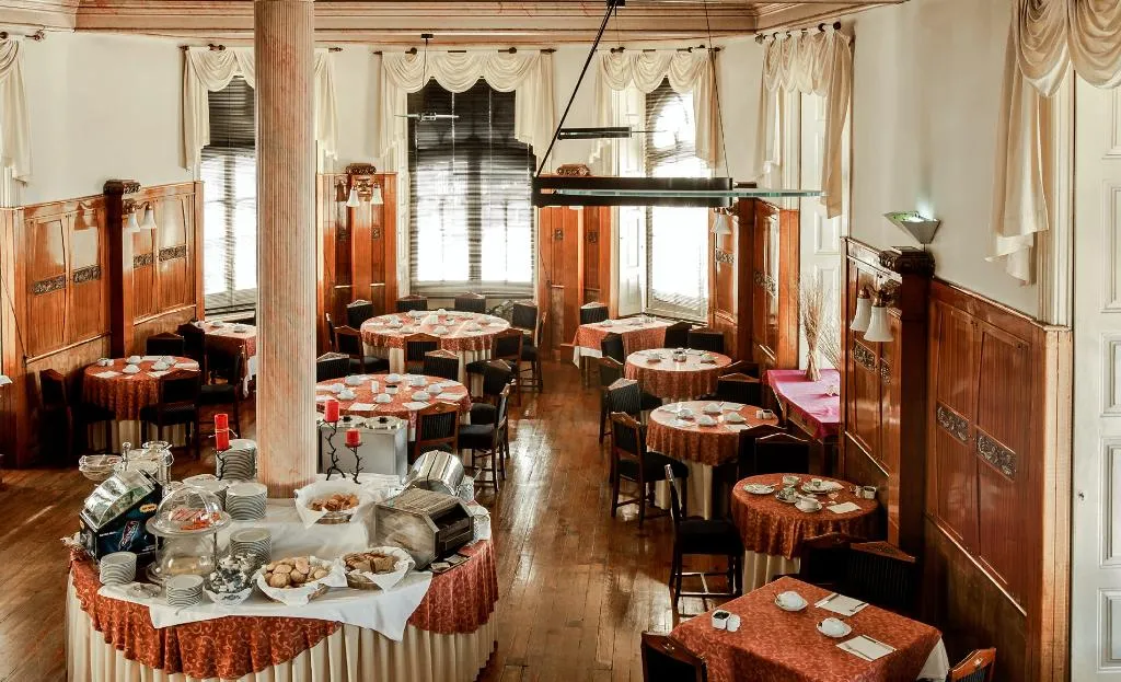Restaurant, Astoria - Coimbra, Madeira