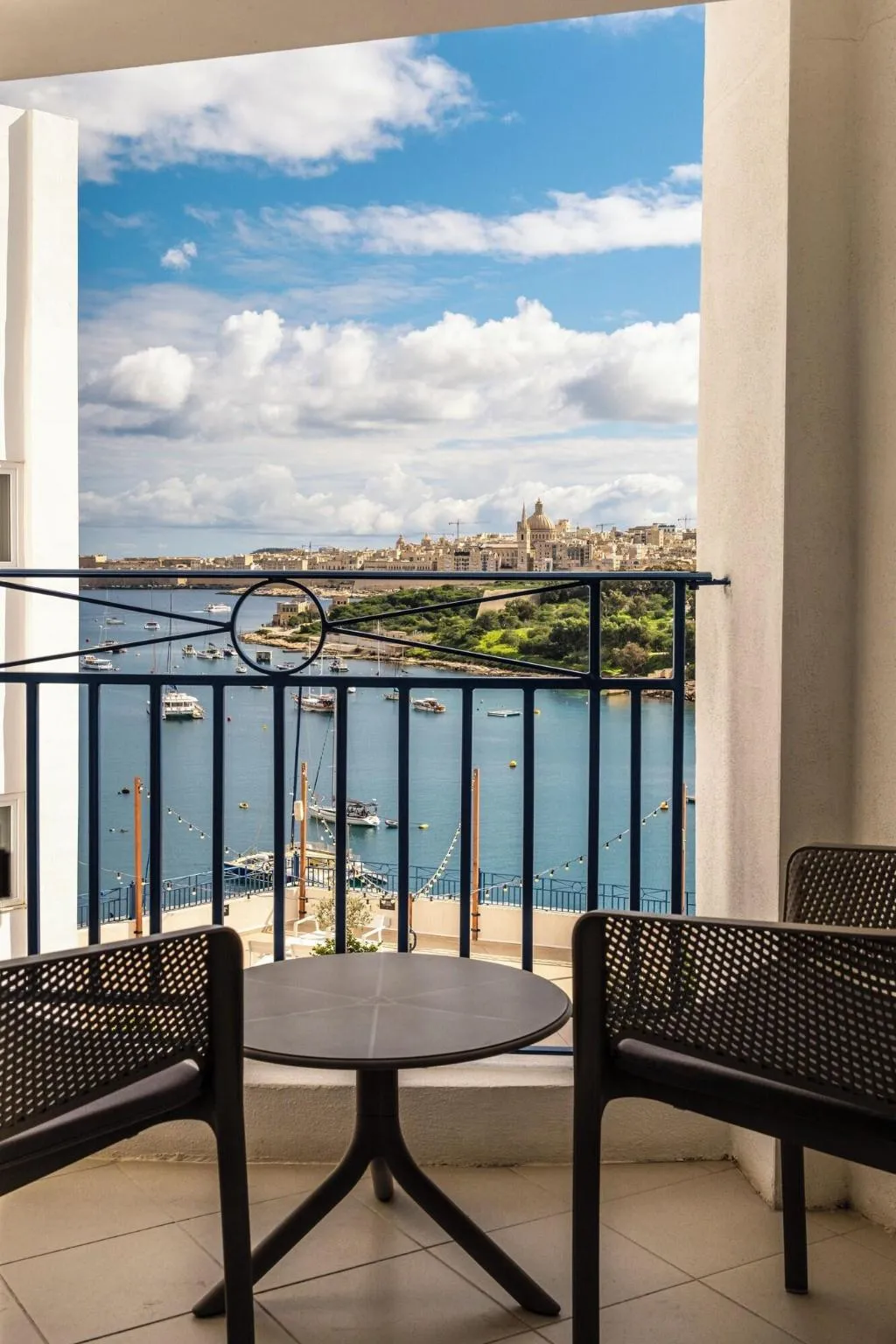 SUITE DELUXE KING BED Room, The Waterfront Hotel, Malta