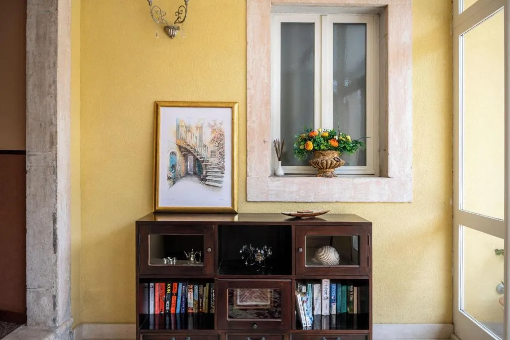 Lobby, Villa Pattiera, Dubrovnik