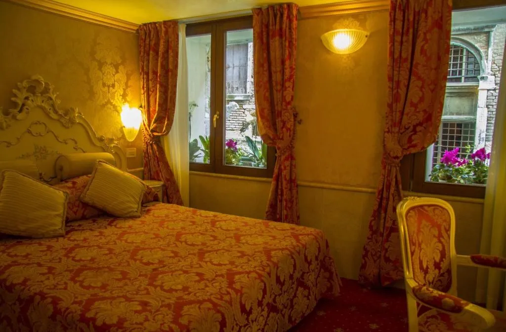 DOUBLE CLASSIC Room, Becher, Venice