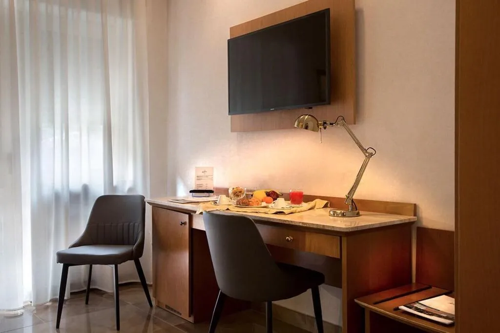 DOUBLE SUPERIOR Room, American Hotel, Naples