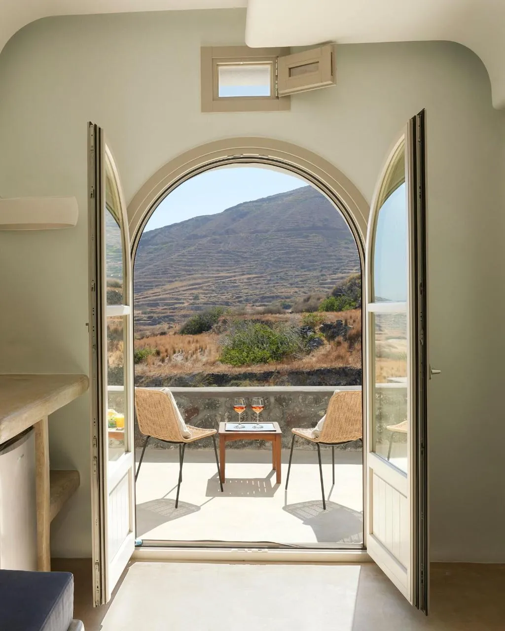 Room, Danae Suites, Santorini