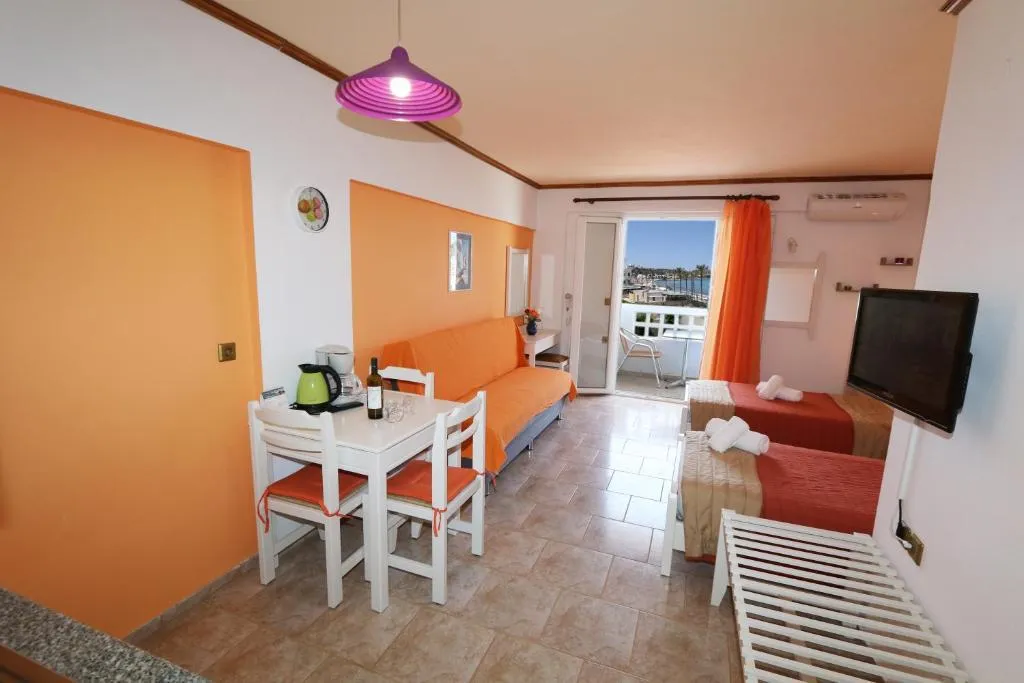 STUDIO STANDARD Room, Aris Studios, Crete