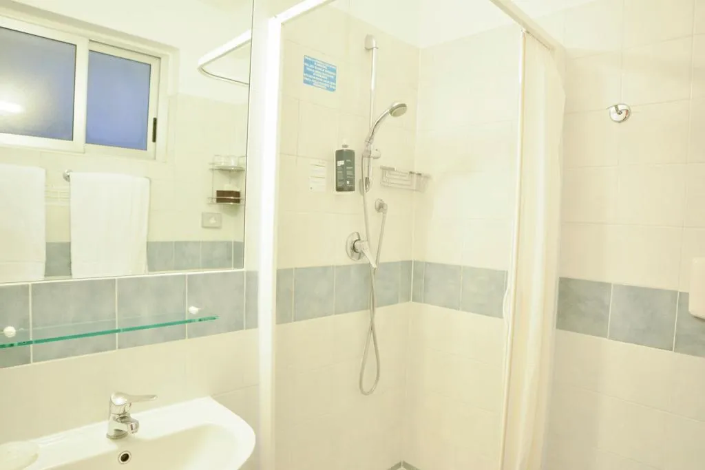 TRIPLE STANDARD Room, Eco Hotel Milano & Bioriso Restaurant, Milan
