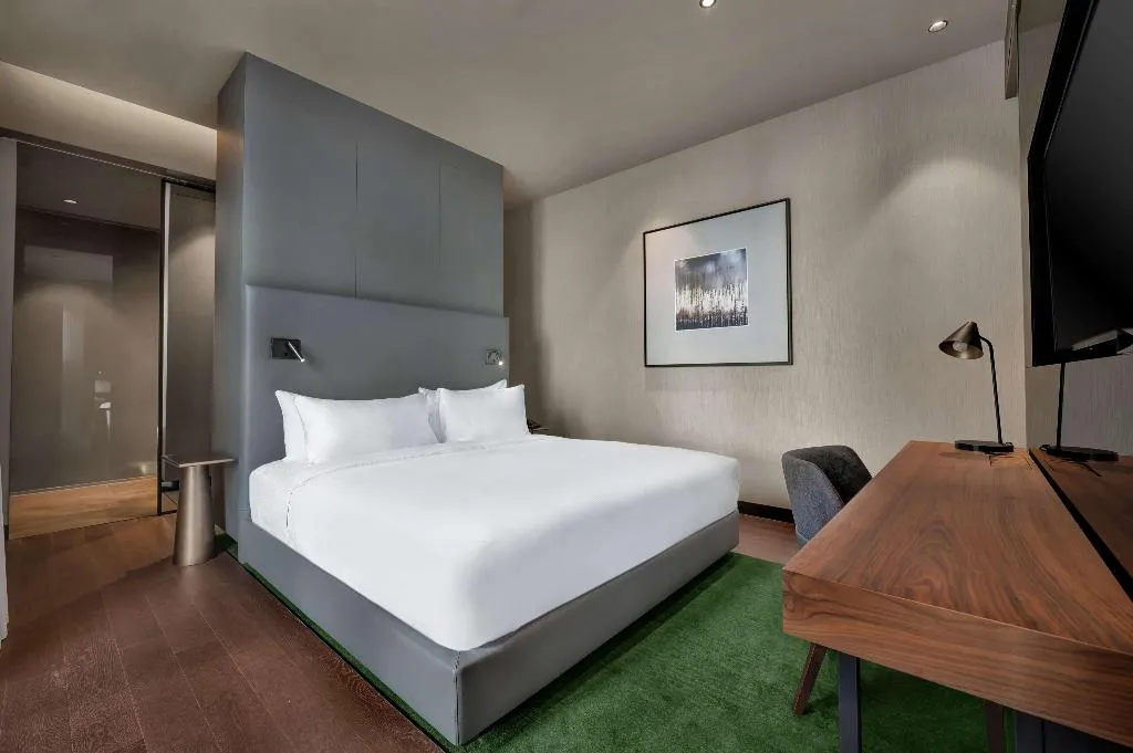SUITE KING BED ONE BEDROOM  Room, Hilton Porto Gaia, Porto