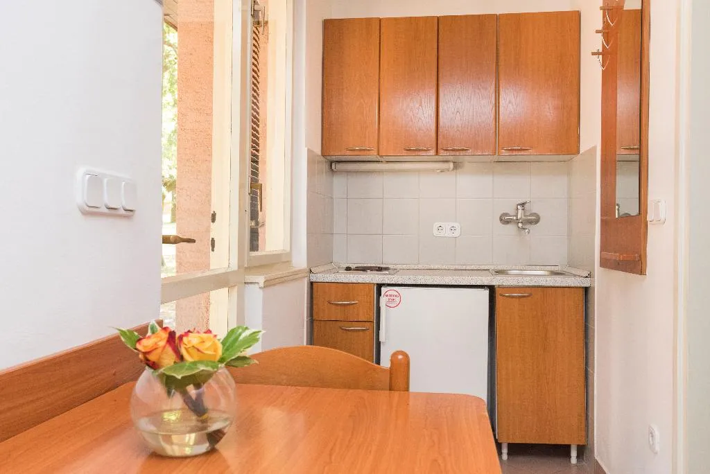 BUNGALOW CAPACITY 2 Room, Apartments Polynesia Plava Laguna, Istria