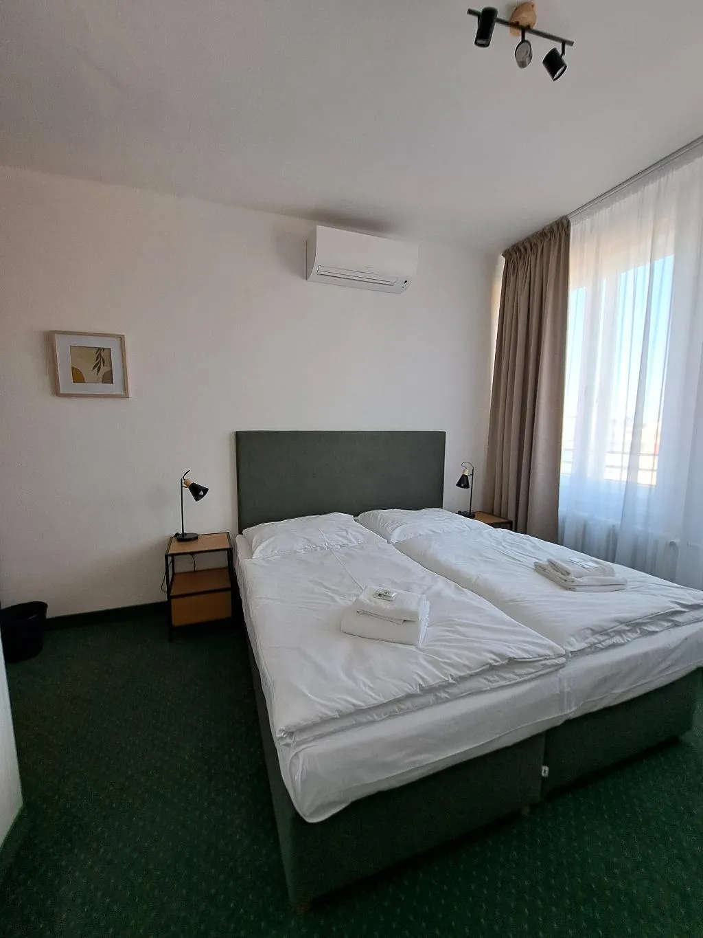 Double or Twin KING BED ONE BEDROOM  Room, Legie, Prague