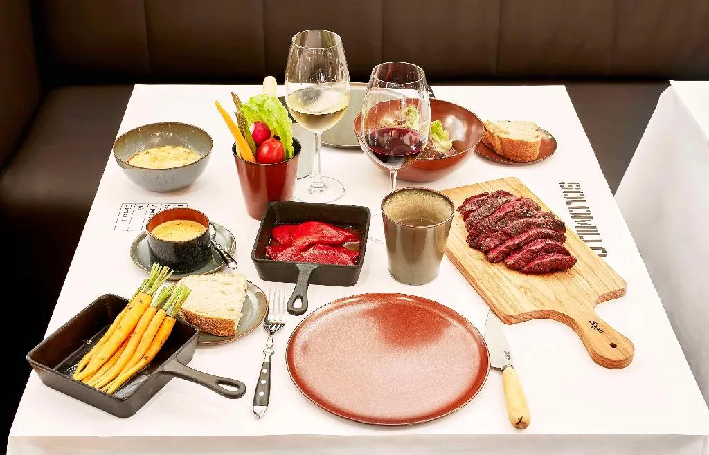 Restaurant, Alexandra Barcelona, Curio Collection by Hilton, Barcelona